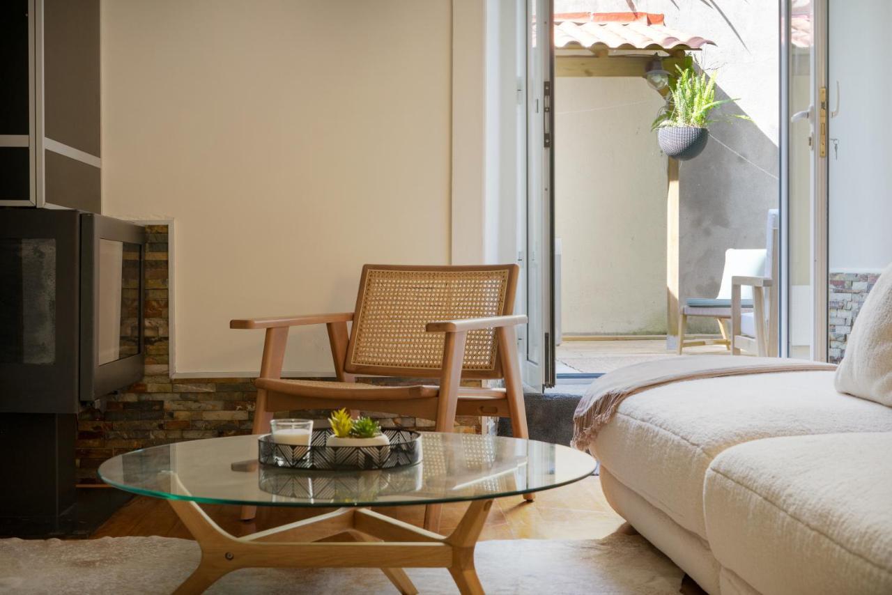 Charming Apt In Historic House Coimbra Bagian luar foto
