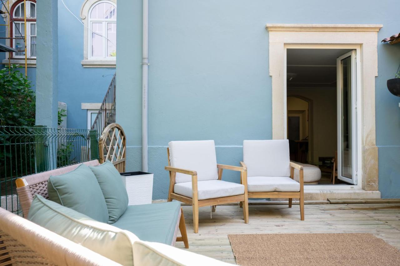 Charming Apt In Historic House Coimbra Bagian luar foto